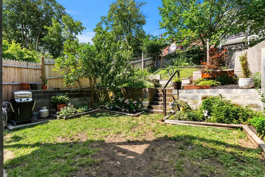 784 East 4th #1, Boston, MA 02127 - #3
