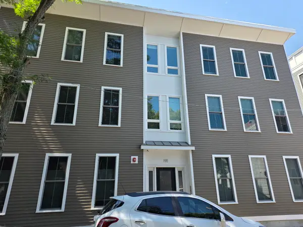 191 W 8th St #1, Boston, MA 02127