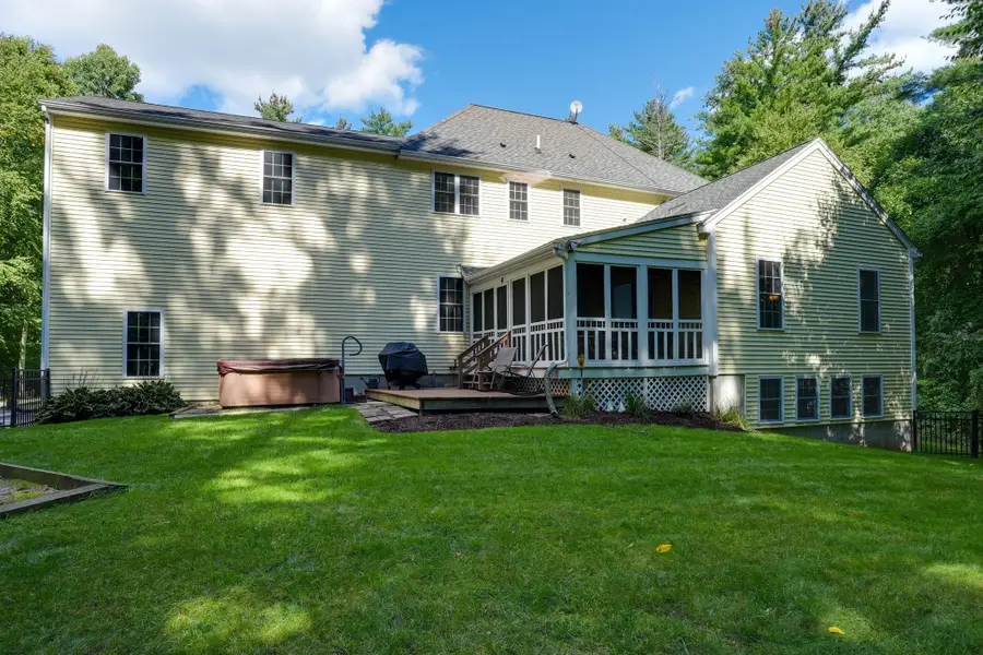 51 Danforth Ln, Bolton, MA 01740 - #2
