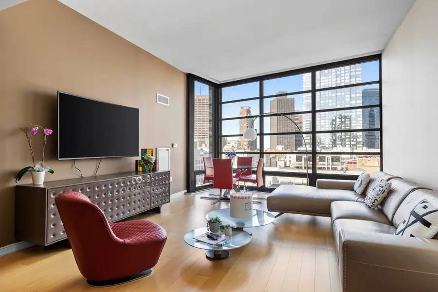 580 Washington St #PH5, Boston, MA 02111 - #3