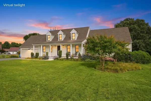 5 Century Dr, Fairhaven, MA 02719