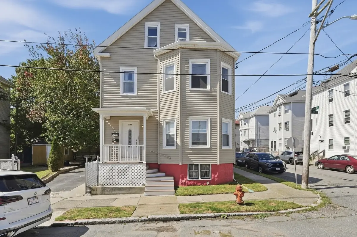 125 Reynolds St, New Bedford, MA 02746 - #1