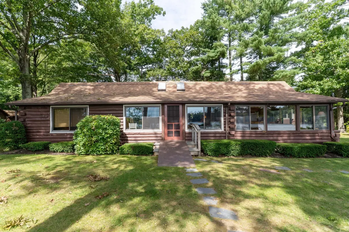 141-143 Lake Rd, Brookfield, MA 01506 - #1