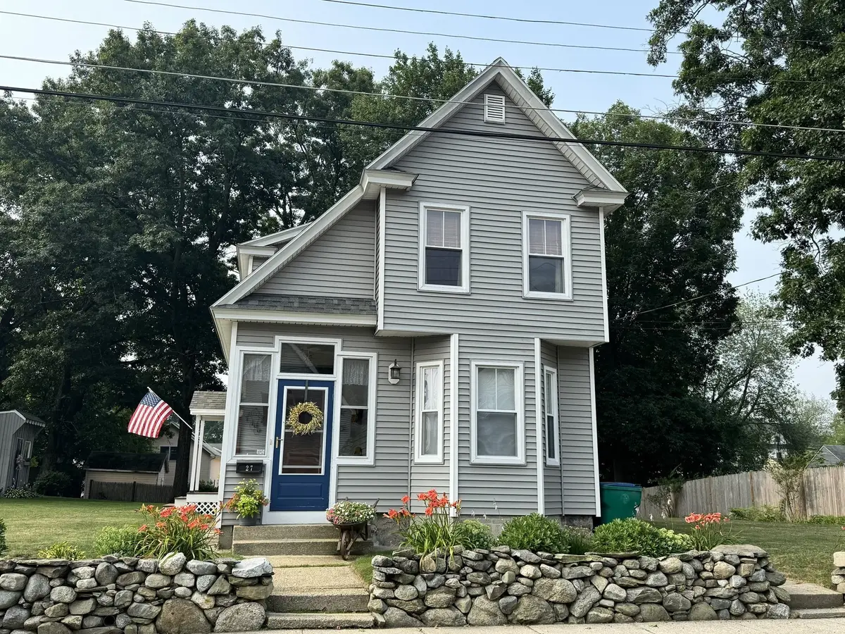 27 Dayton St, Lowell, MA 01852 - #1