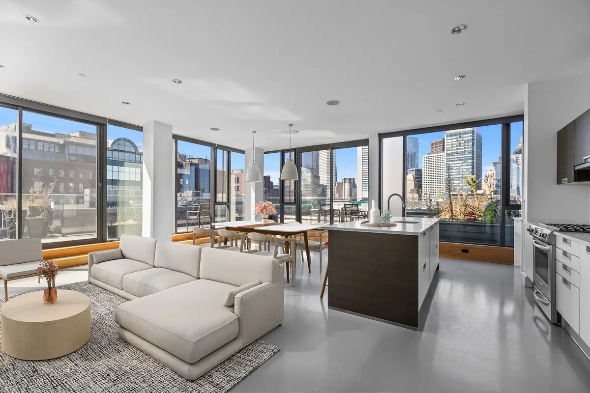 346 Congress St. #PH 701, Boston, MA 02210 - #1