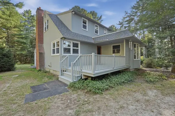 14 Crooked River Rd, Wareham, MA 02571