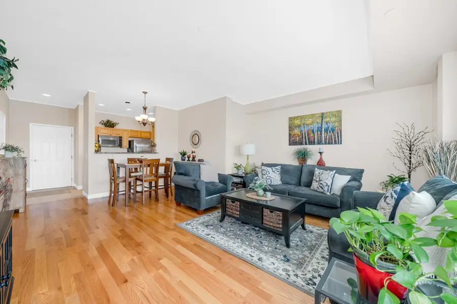 8 Walnut St #418, Peabody, MA 01960 - #2