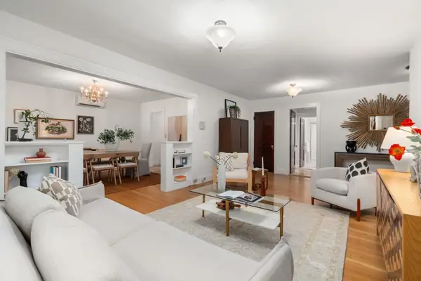 50 Lancaster Ter #2, Brookline, MA 02446