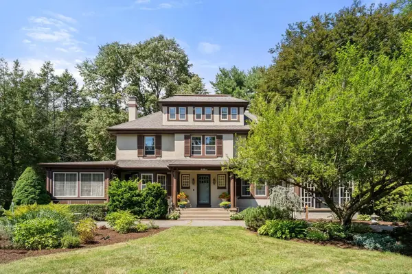 611 East Street, Walpole, MA 02081