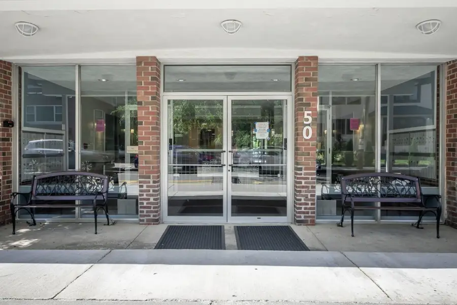 50 Green St #207, Brookline, MA 02446 - #2