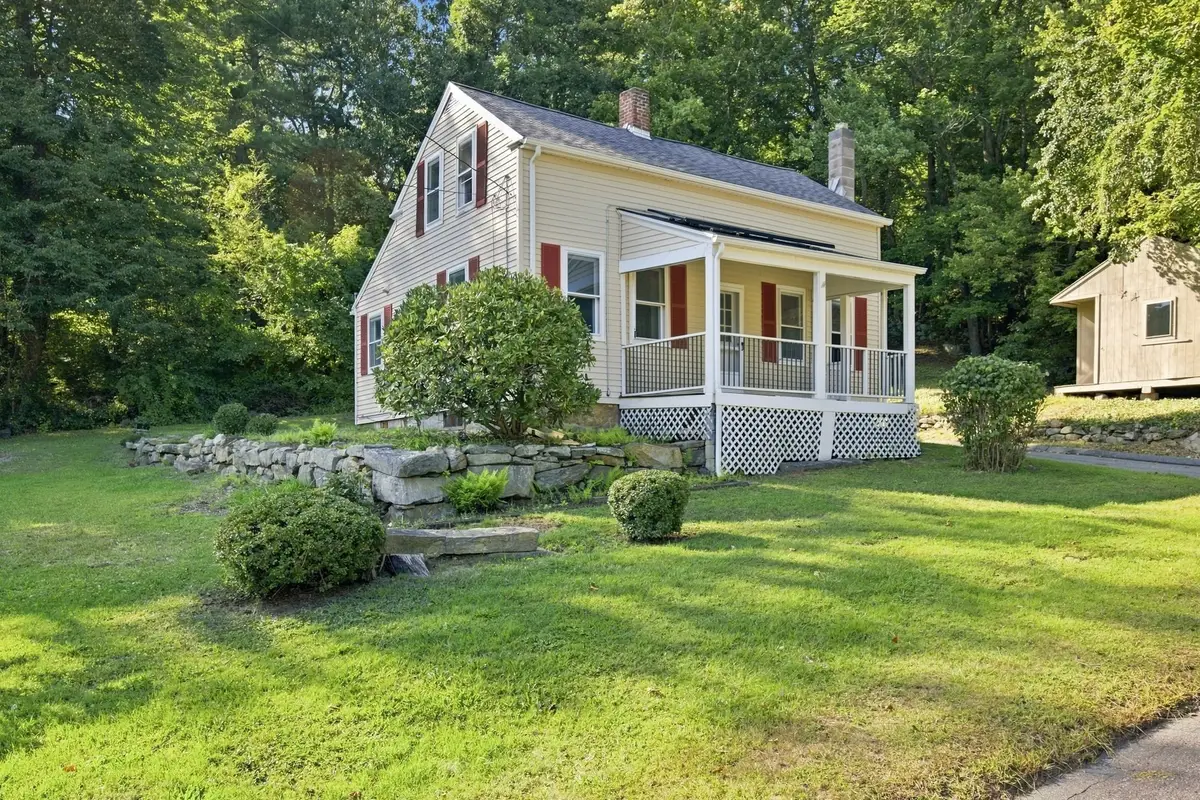 188 Breckenridge St, Palmer, MA 01069 - #1