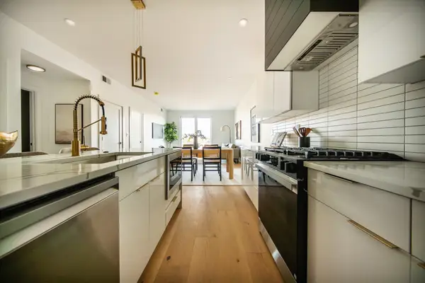66 Mcgrath #203, Quincy, MA 02169