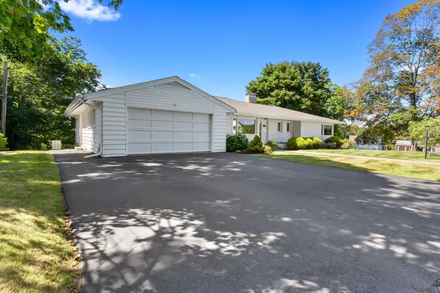 4 Arlington Ter, Haverhill, MA 01830 - #3
