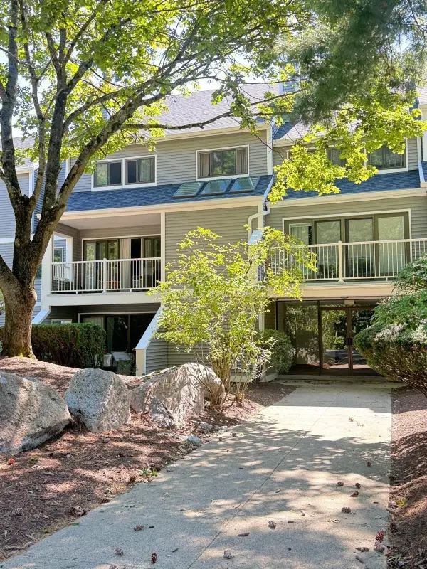 1100 Salem St #96, Lynnfield, MA 01940