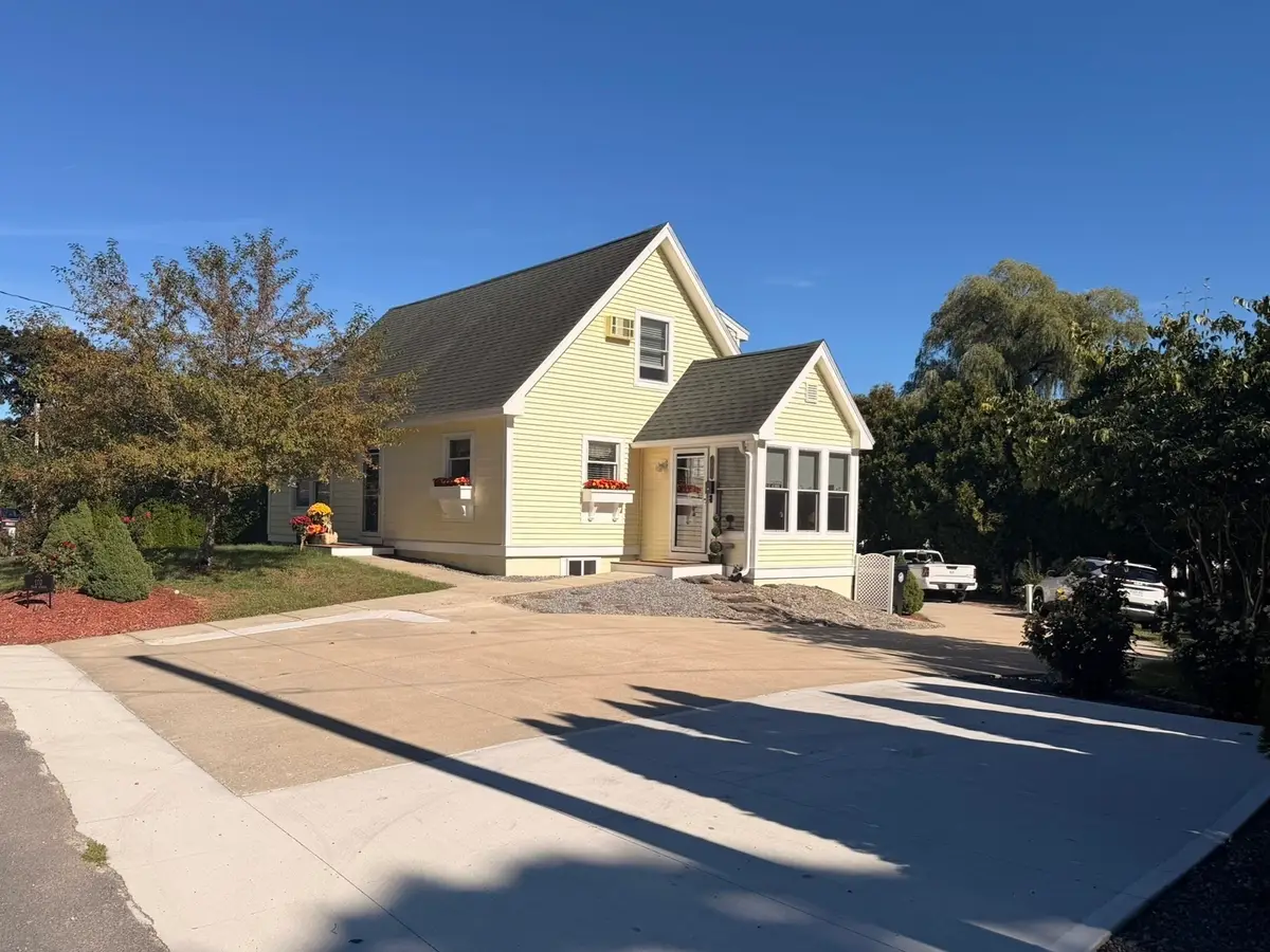 170 Main St, Groveland, MA 01834 - #1