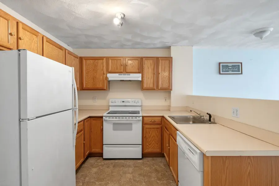 107 Foster St #304, Peabody, MA 01960 - #2