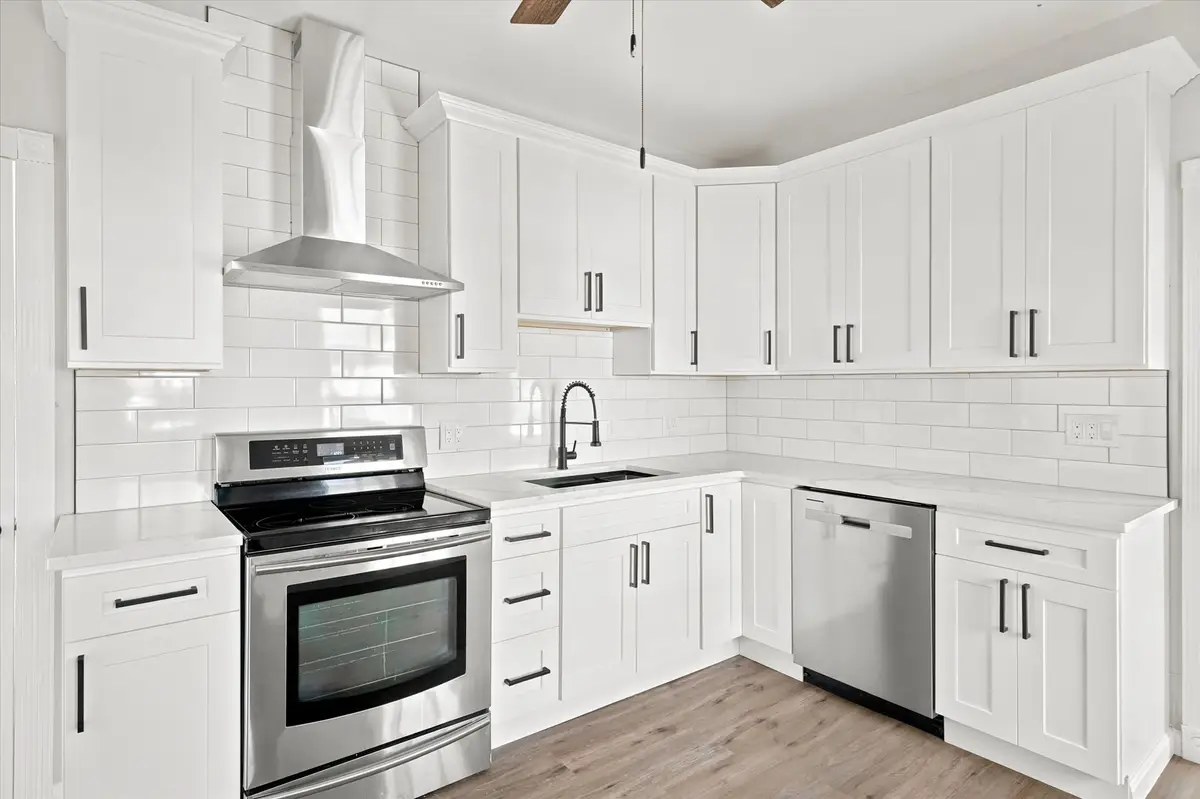 51 Hampshire St, Lowell, MA 01850 - #1