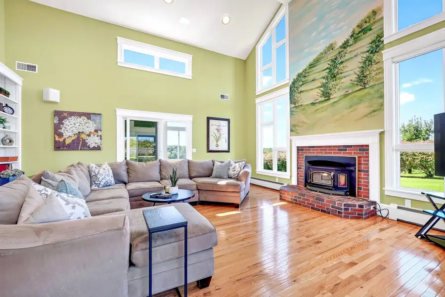236 Old Ayer Rd, Groton, MA 01450 - #3