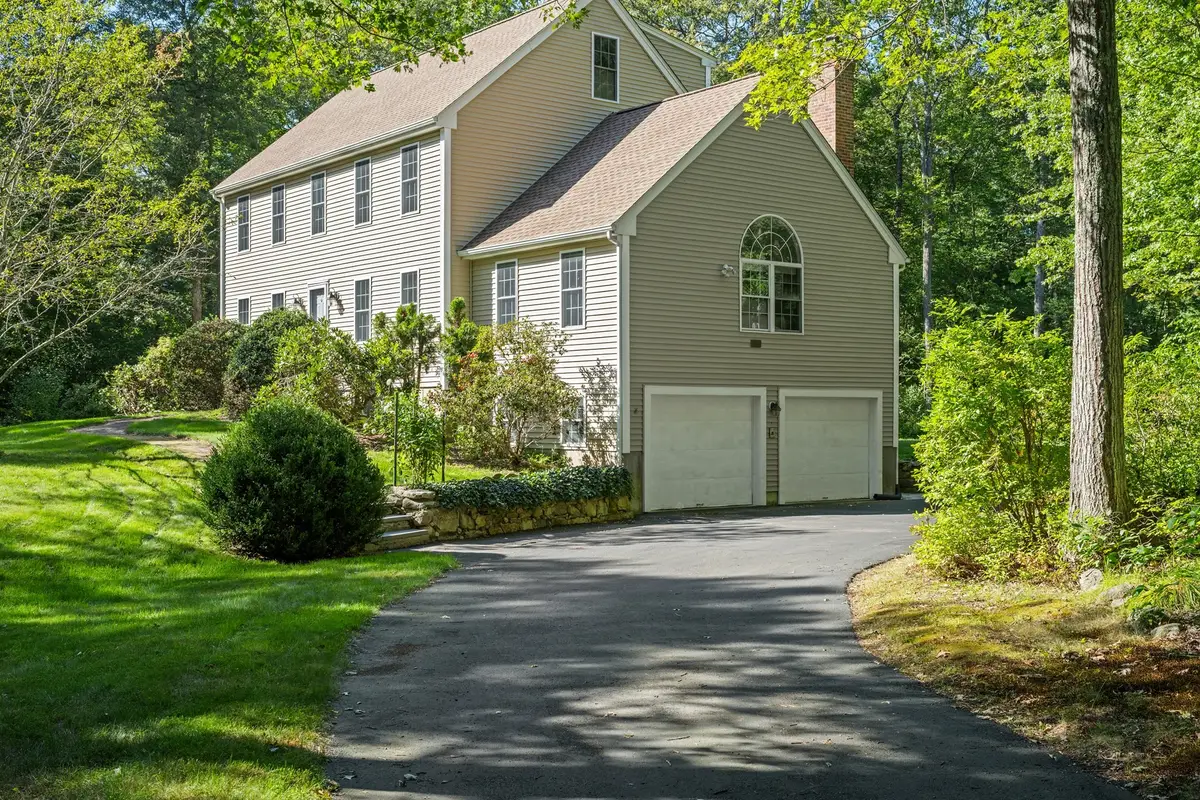 111 Sw Main St, Douglas, MA 01516 - #1