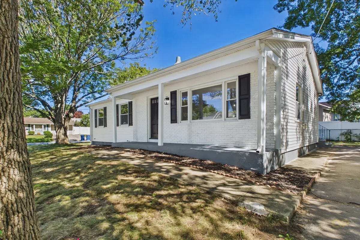 109 Easton Street, New Bedford, MA 02746 - #1