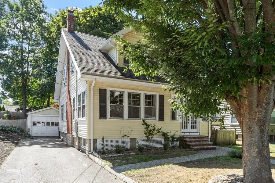 4 Stone Avenue, Stoneham, MA 02180 - #3