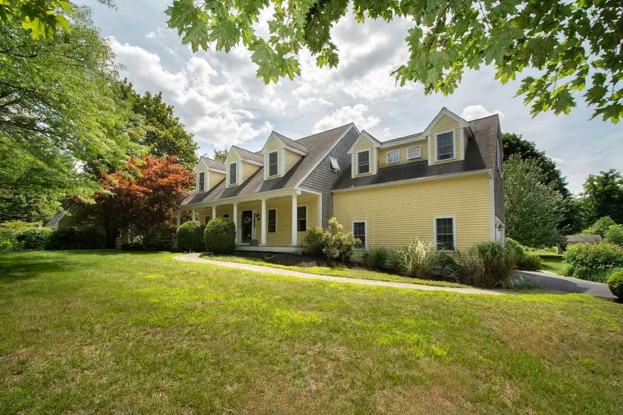285 High Street, Pembroke, MA 02359 - #2
