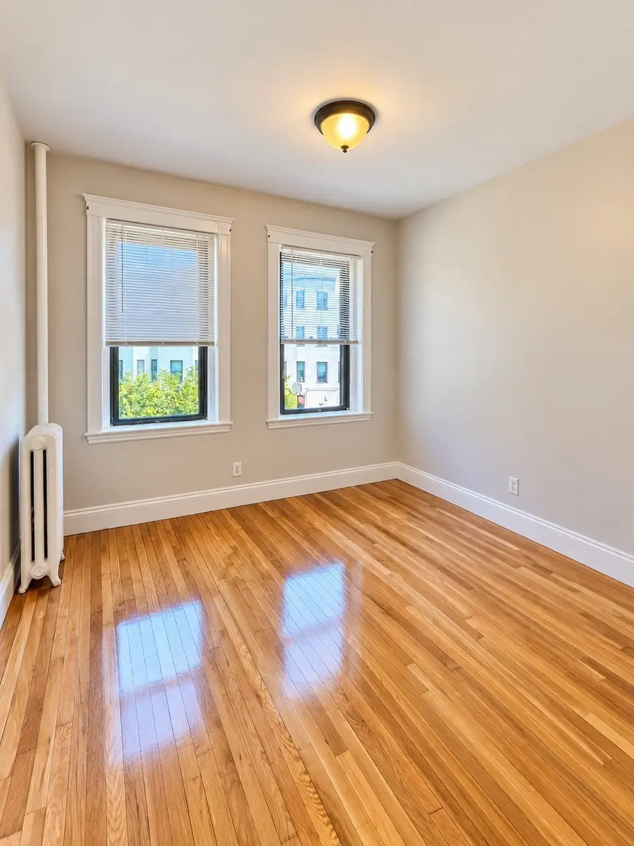 1560 Commonwealth Ave #4, Boston, MA 02135 - #3