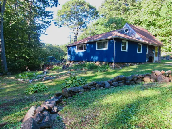 49 Mount Hitchcock Rd, Wales, MA 01081