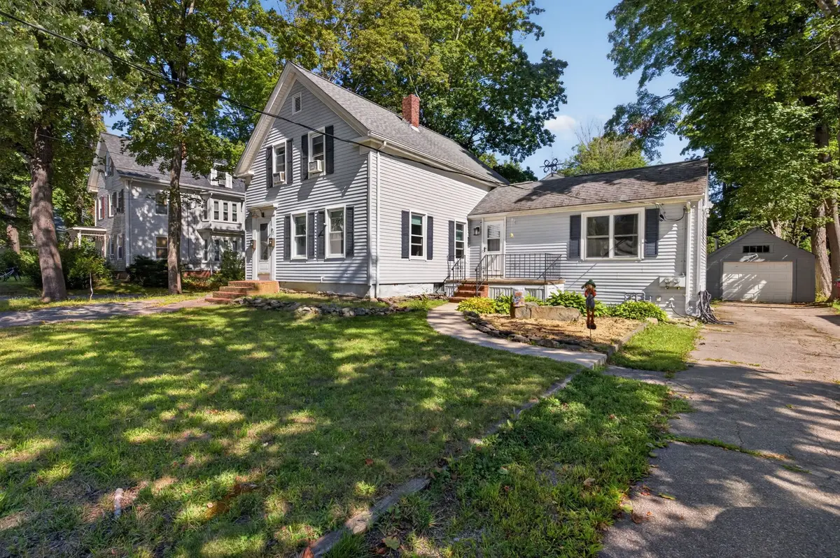 17 Pearl St, Middleboro, MA 02346 - #1