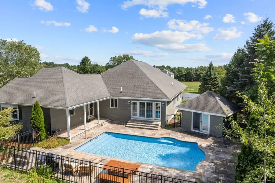 16 Sandy Pond Ln, North Easton, MA 02356 - #3