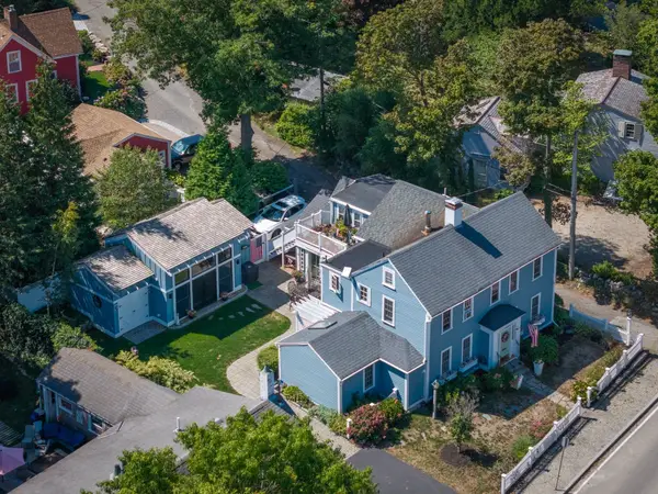 4 South St, Rockport, MA 01966
