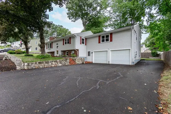 7 Stoney Brook Ln, Milford, MA 01757