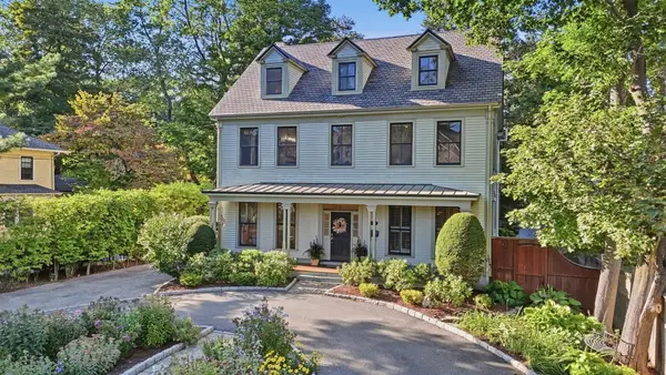 7 Locust Avenue, Lexington, MA 02421