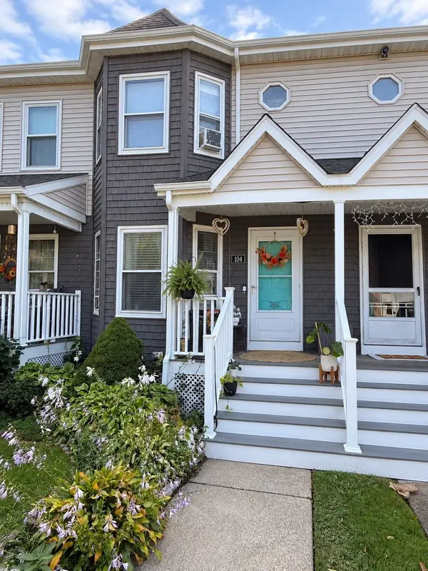 700 Second St #104, Fall River, MA 02721
