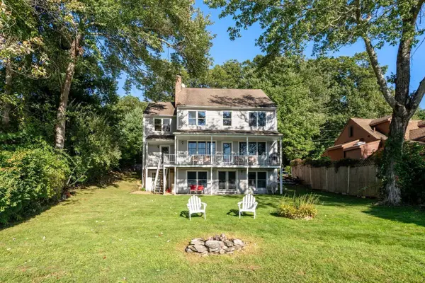10 Klondike Rd, Dudley, MA 01571