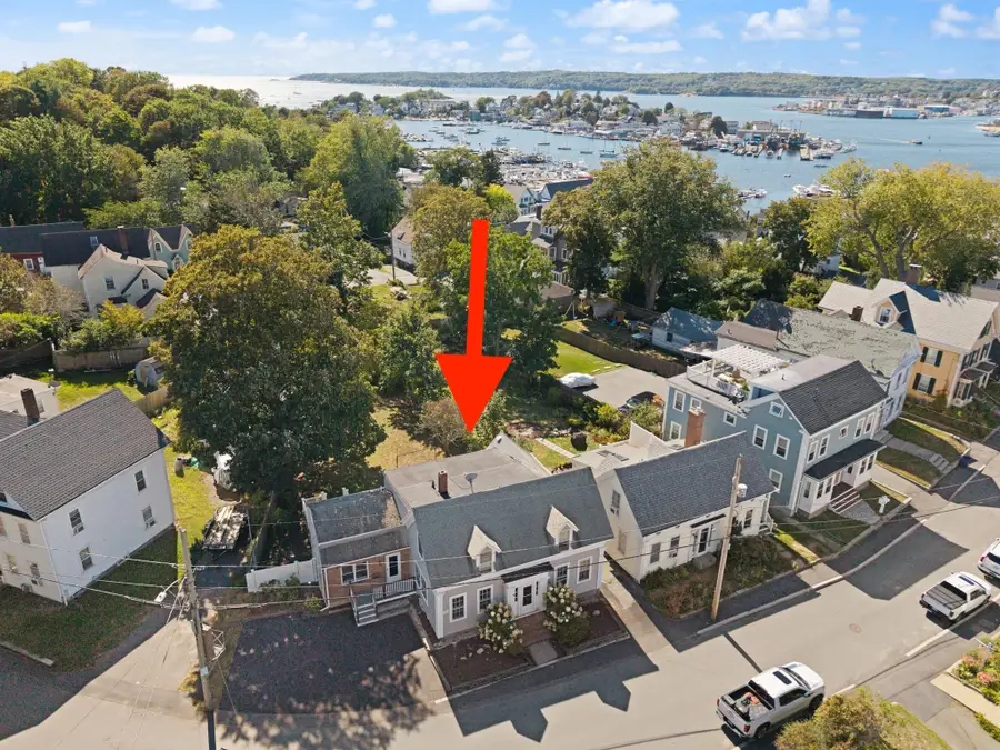 19 Highland St, Gloucester, MA 01930 - #2