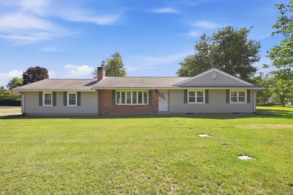 951 Tinkham Rd, Wilbraham, MA 01095