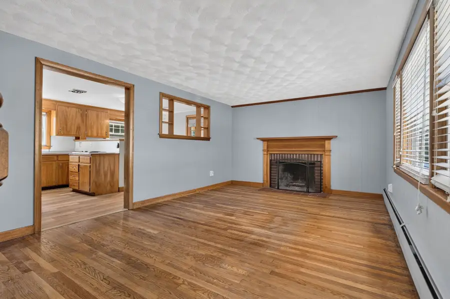 38 Park Ave, Reading, MA 01867 - #3