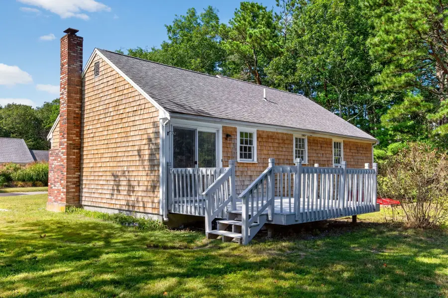 39 Kerrywood Dr, Falmouth, MA 02536 - #2