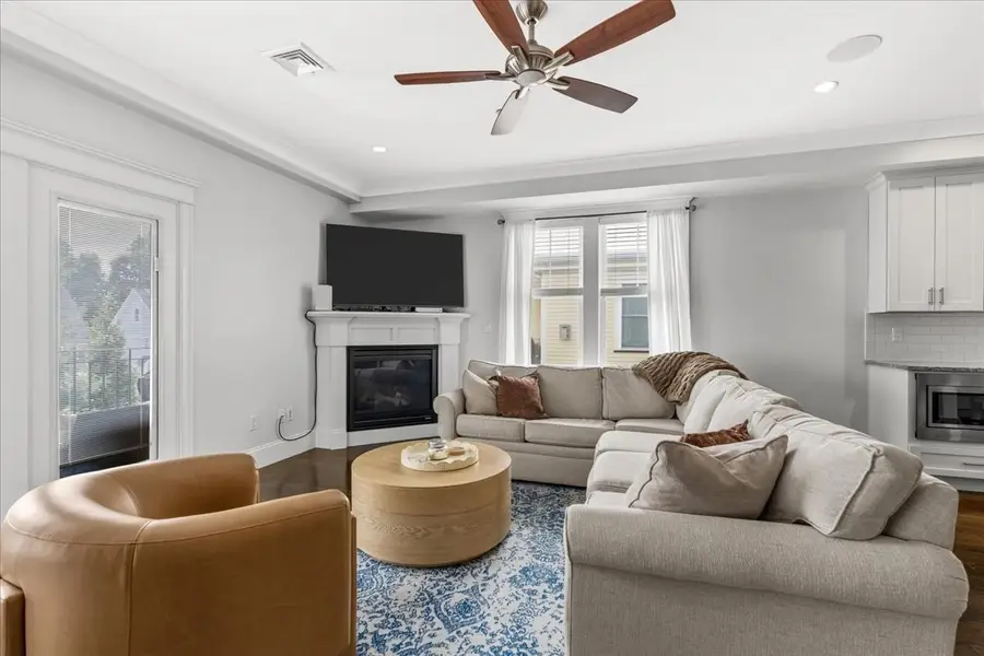 45 Coffey St #6, Boston, MA 02122 - #3