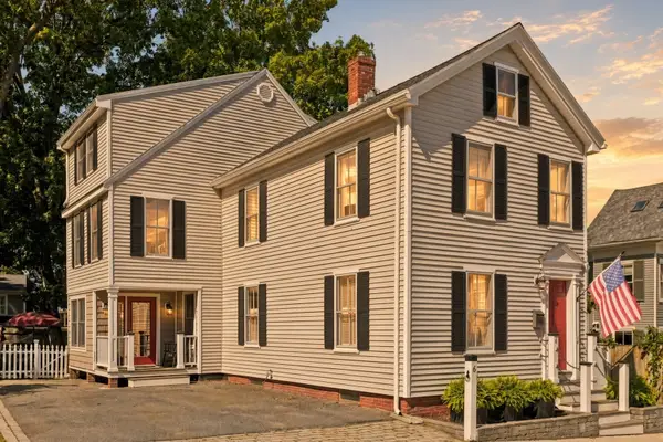 6 Merrill St, Newburyport, MA 01950