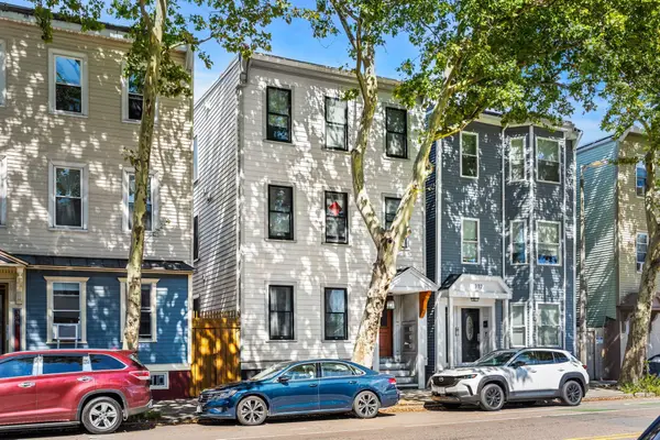 310 Chelsea St, Boston, MA 02128