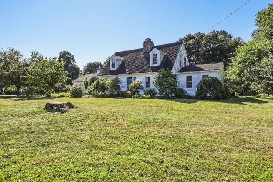 16 Hunting Lane, Wilbraham, MA 01095 - #2