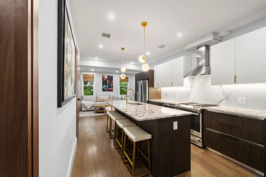 32 Pearl St #3, Boston, MA 02125 - #2