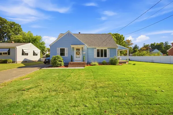 27 Palmer Ave, Chicopee, MA 01020