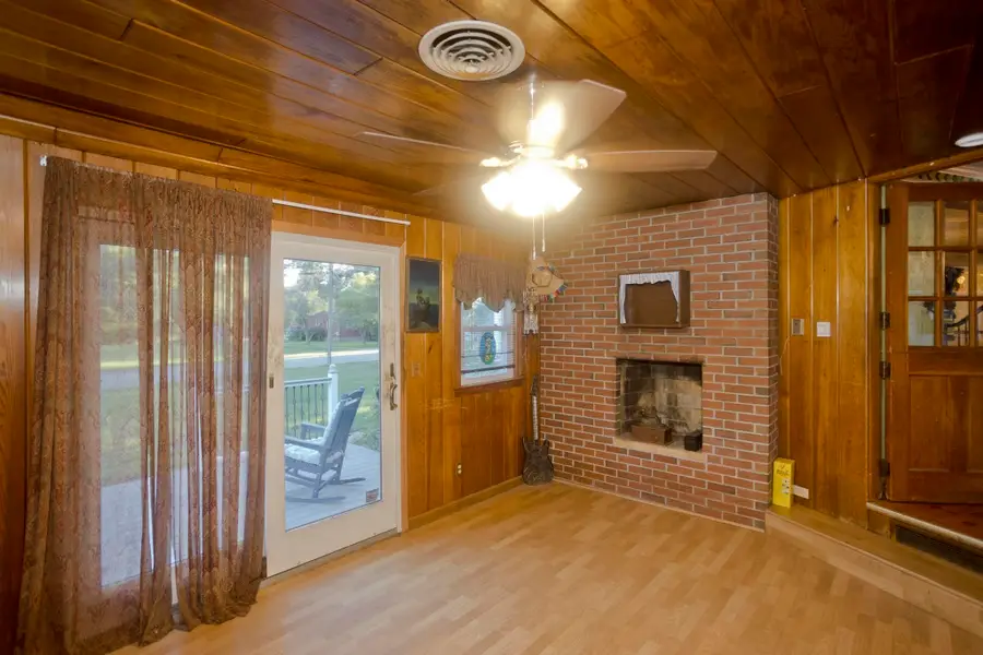 42 Glenn Dr, Wilbraham, MA 01095 - #3