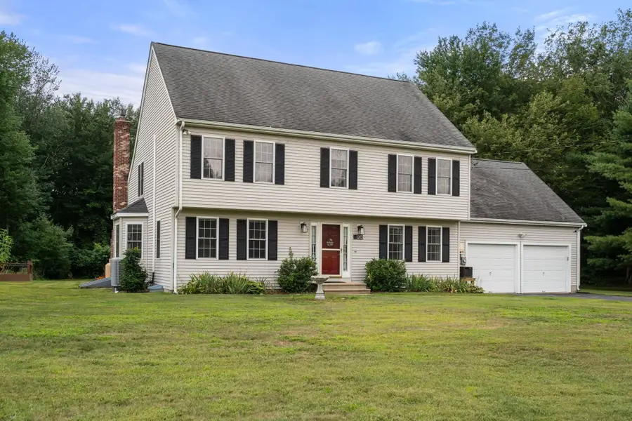 120 North Ave, Mendon, MA 01756 - #2