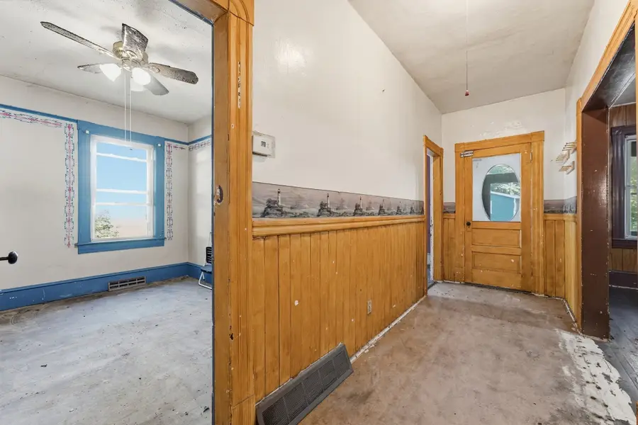 26 Fairmont Street, Chicopee, MA 01013 - #3