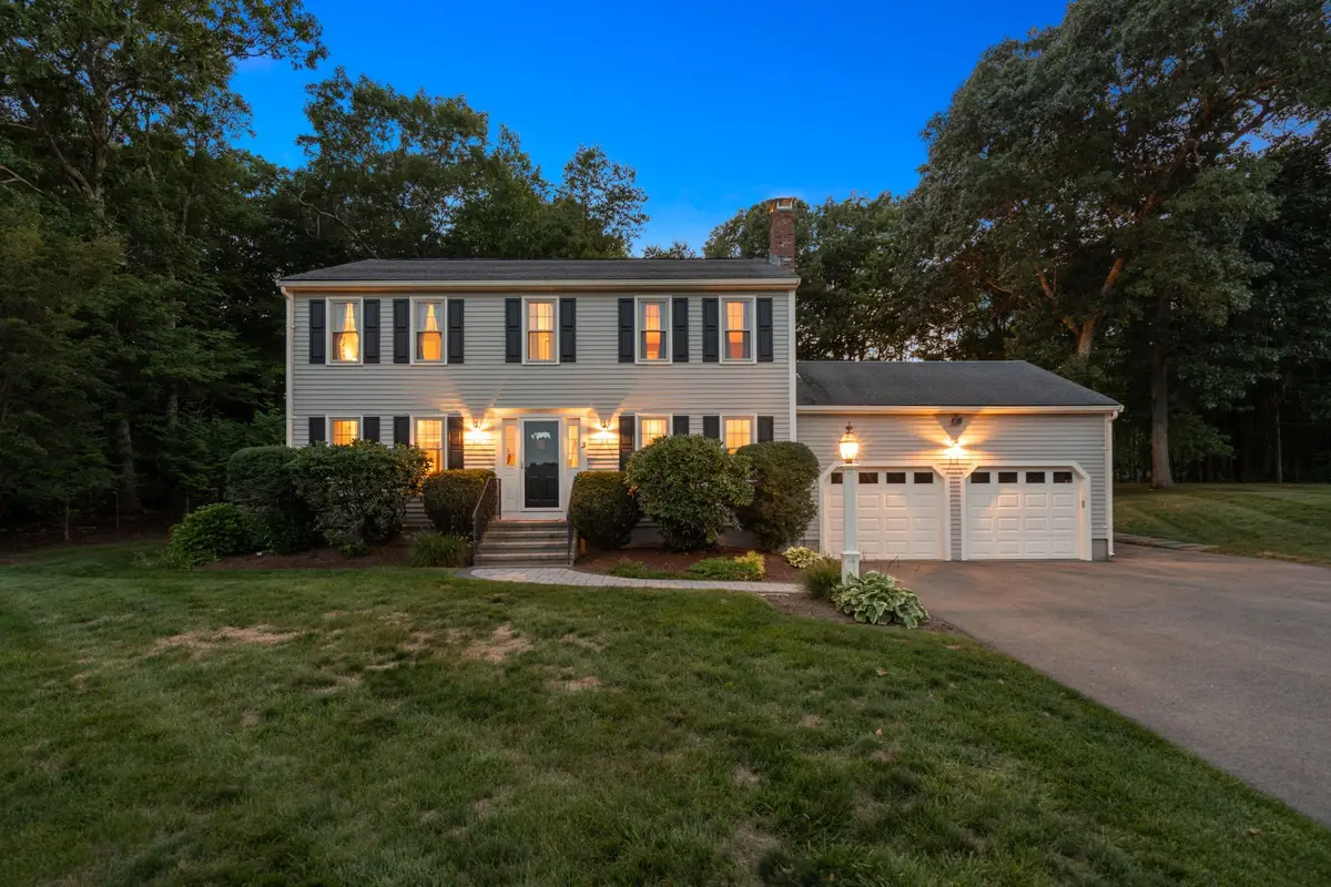 3 Crockett Cir, Hopedale, MA 01747 - #1