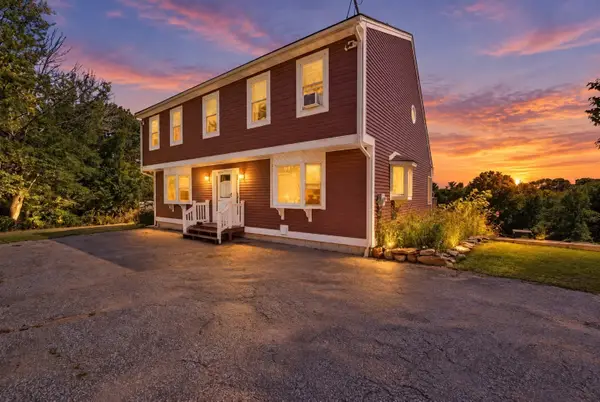 731 E Hill Rd, Oakham, MA 01068